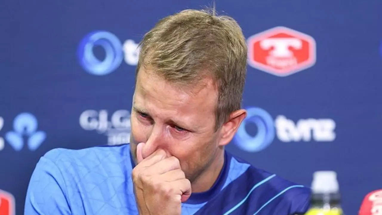 Neil Wagner holds back tears while announcing his retirement from Test cricket.