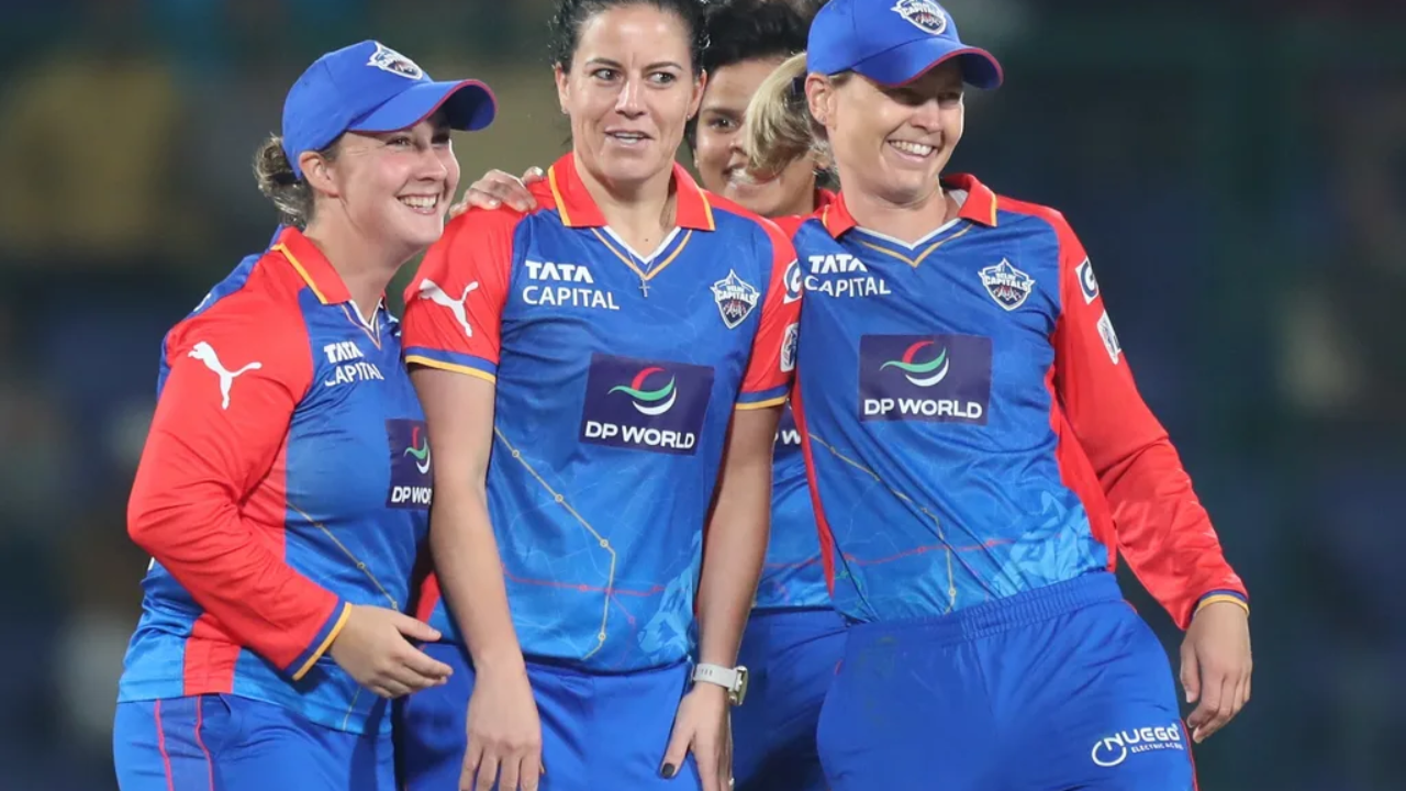 WPL 2024: Delhi Capitals Beat Mumbai Indians By 29 Runs In Top Of Table ...