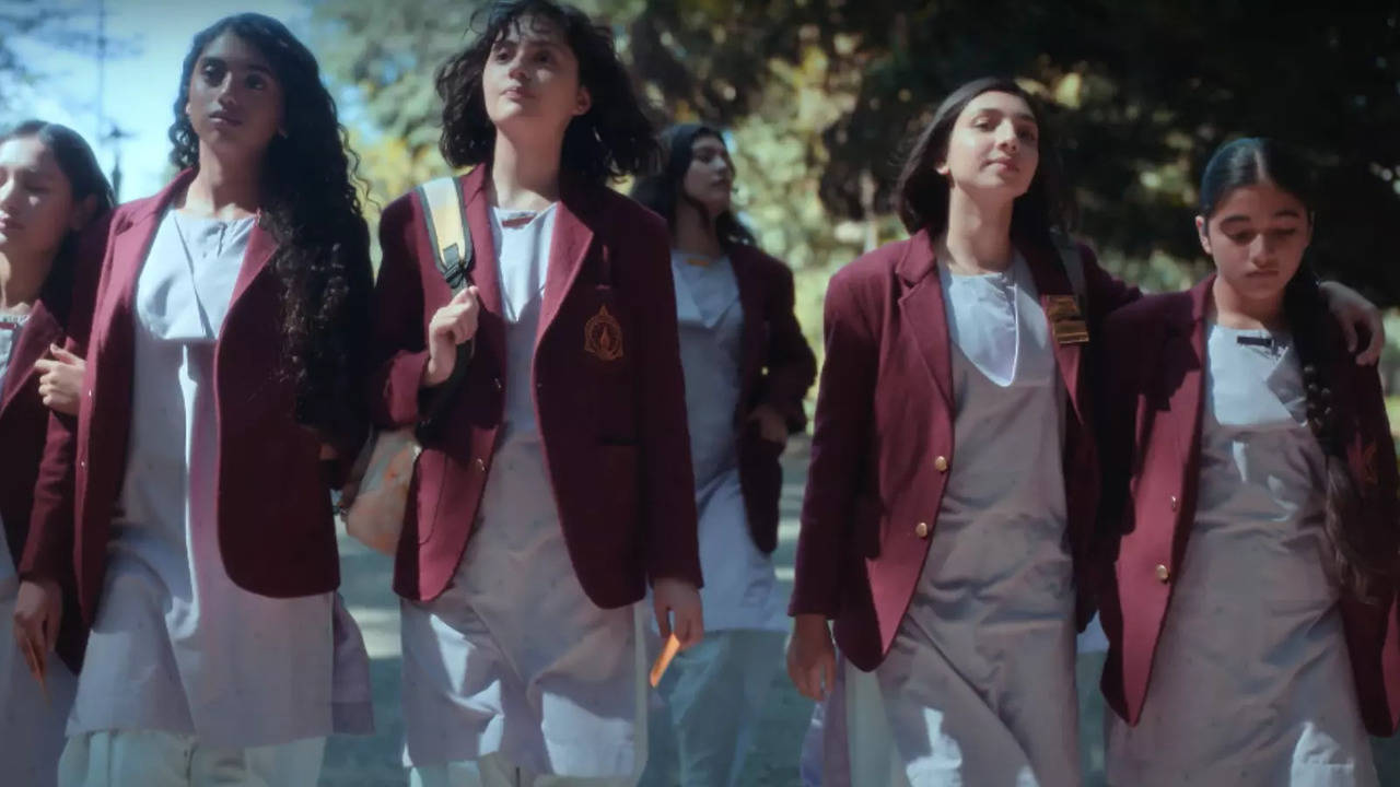 Big Girls Don't Cry Trailer Out: Pooja Bhatt, Avantika Vandanapu Star In  Boarding School Series | Web Series News, Times Now