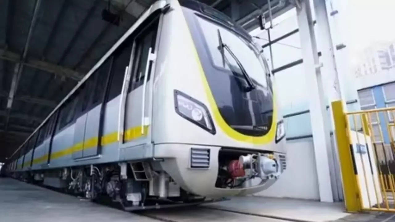 BMRCL Set To Test Bengaluru's First Driverless Train On Track ...