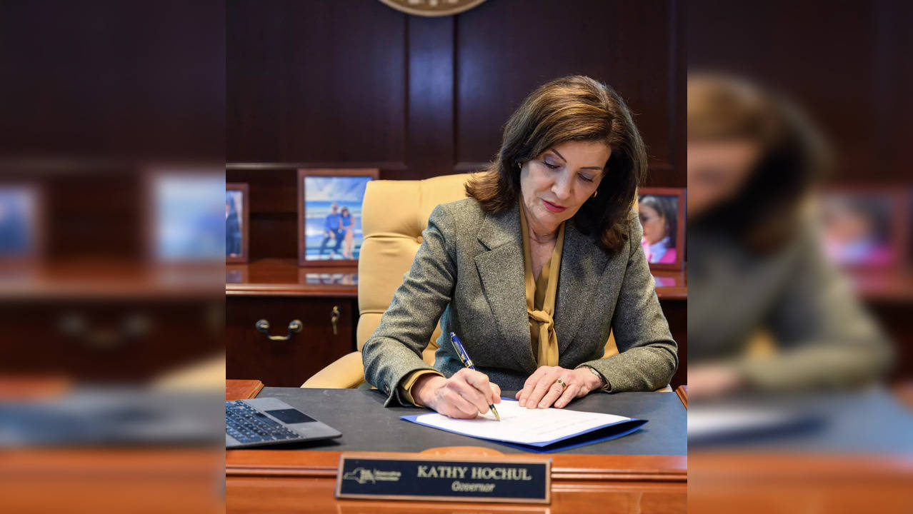 Kathy Hochul.