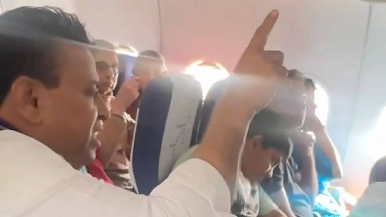 Sunil Deodhar, of BJP, confronts IndiGo cabin crew after landing at Veer Savarkar International Airport in Port Blair, Andaman. | Courtesy: @Sunil_Deodhar/X