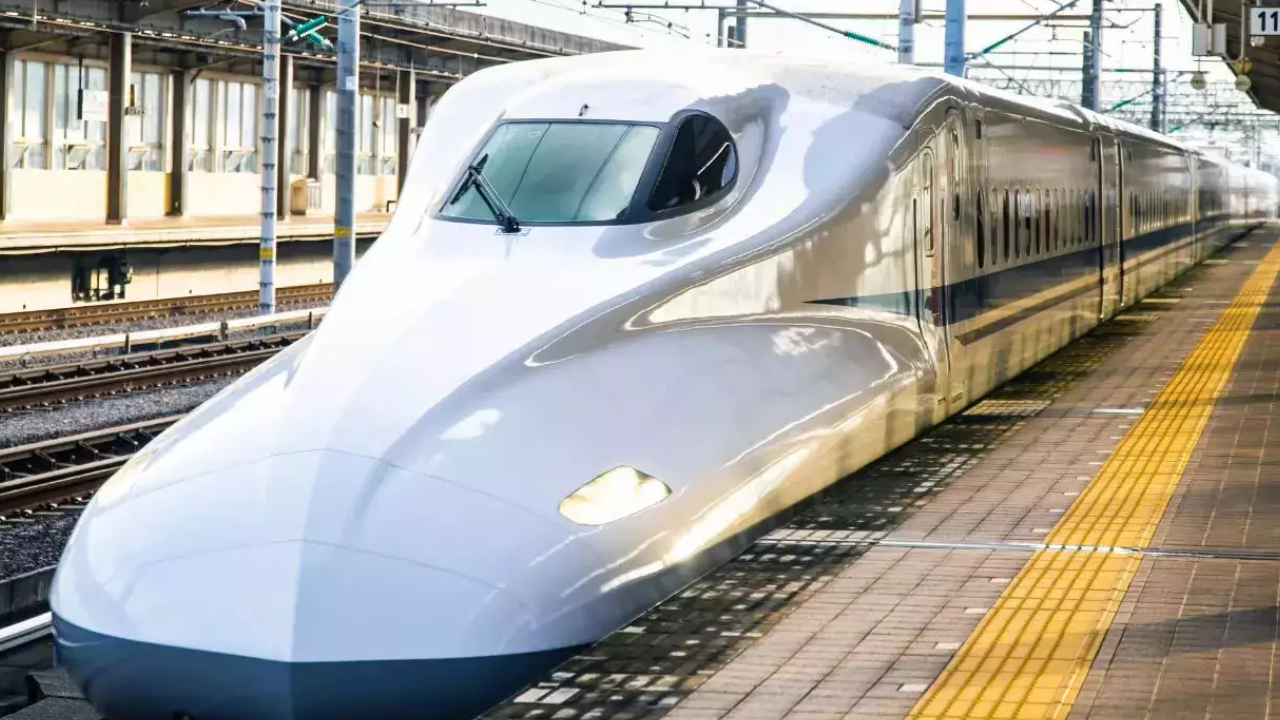 Land acquisition for the bullet train connecting Mumbai to Ahmedabad under National High Speed Rail Corridor has been completed. (Representational Image)