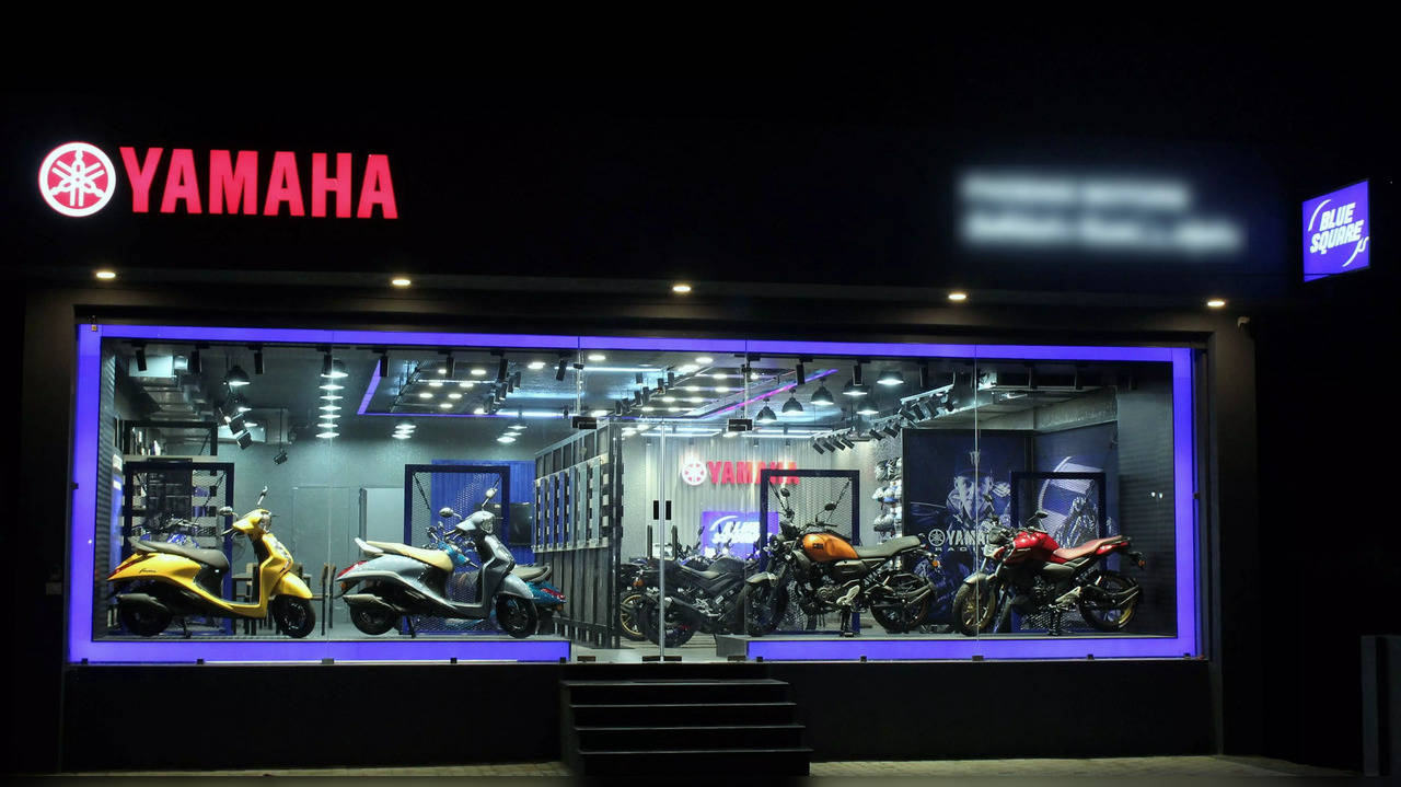 Yamaha showroom deals in porur