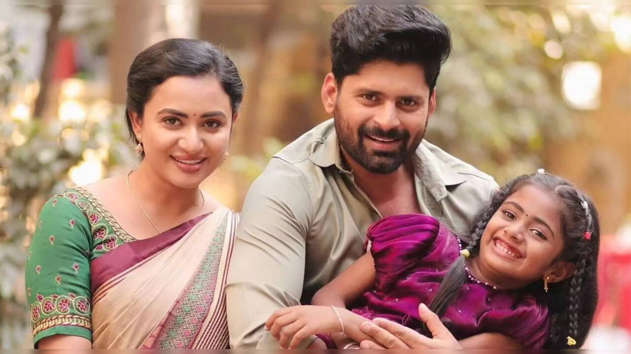  இதயம் சீரியலில் மிகப் பெரிய மாற்றம்.. ரசிகர்களுக்கு காத்திருக்கும் ட்விஸ்ட்! 