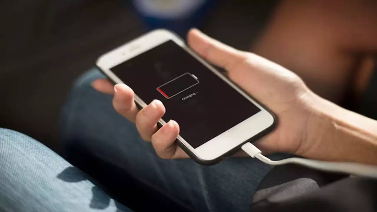 Mobile Charging Tips (Photo: Freepik)