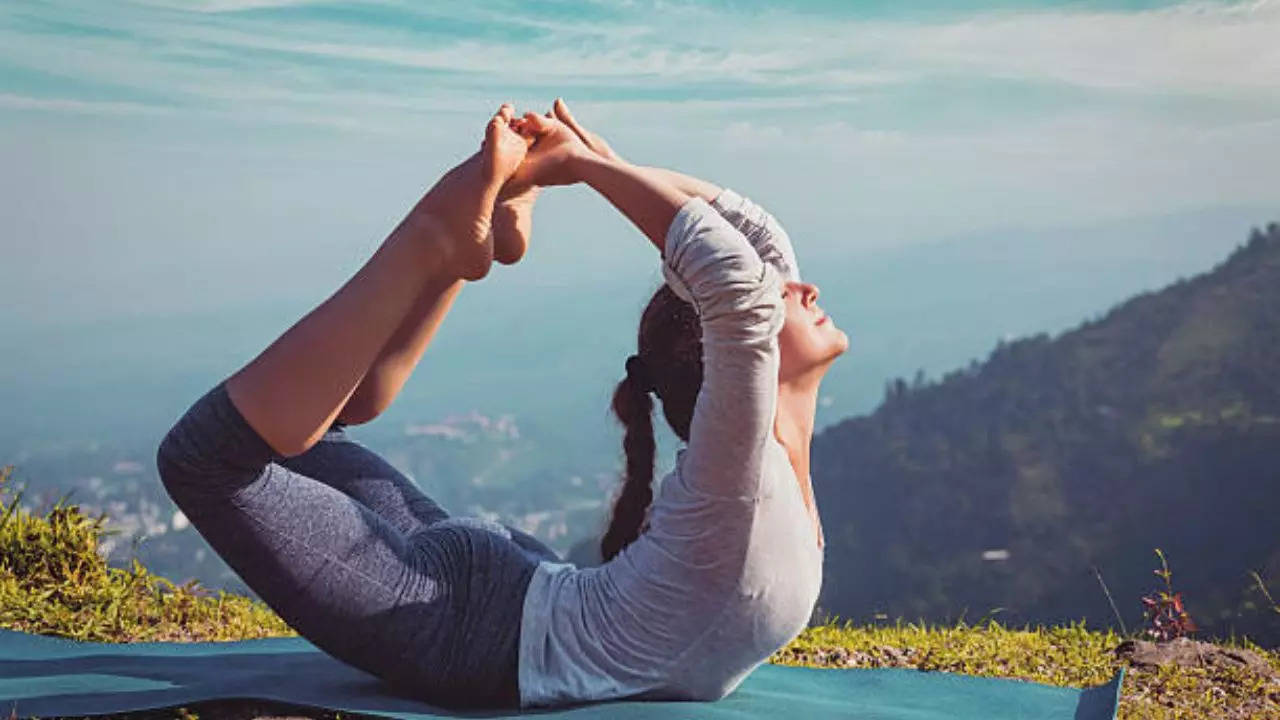 These 5 yoga poses calm brain and mind