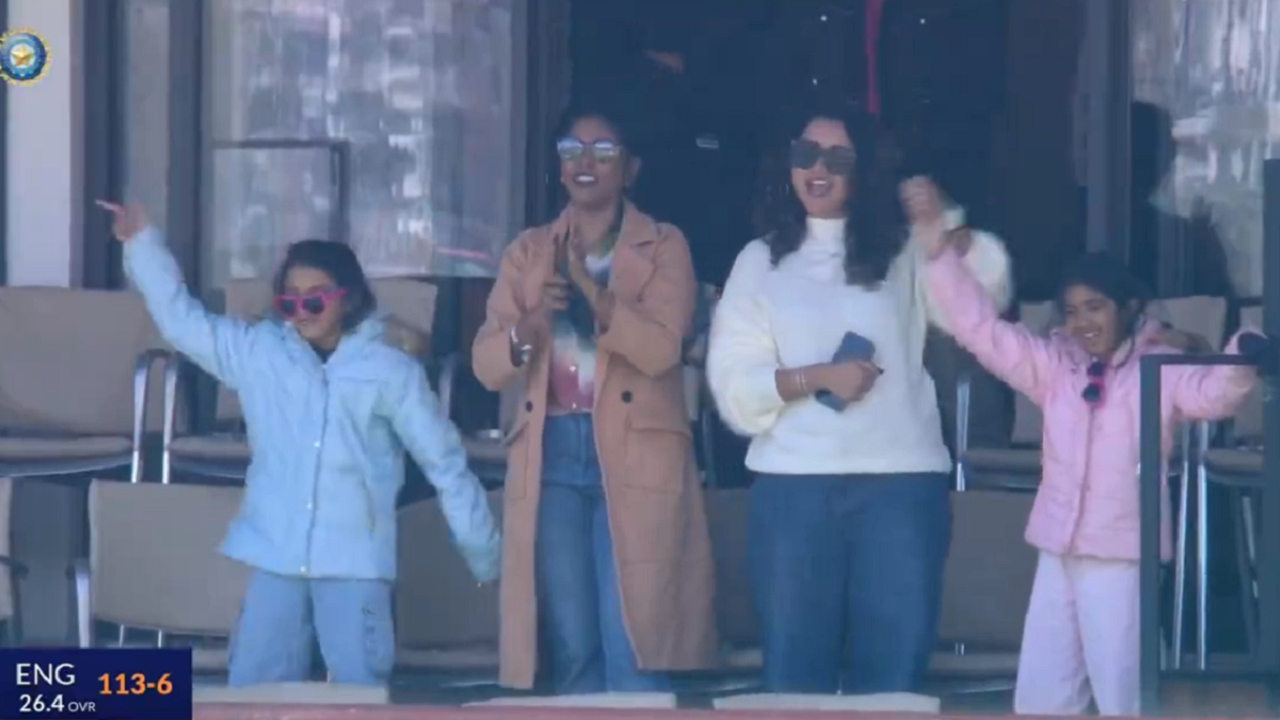 R Ashwin's wife and daughters celebrate after he completes his five-wicket haul in 5th Test against England