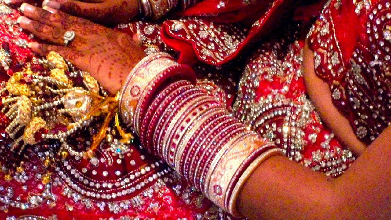 'Looteri dulhan' gang busted in Gujarat