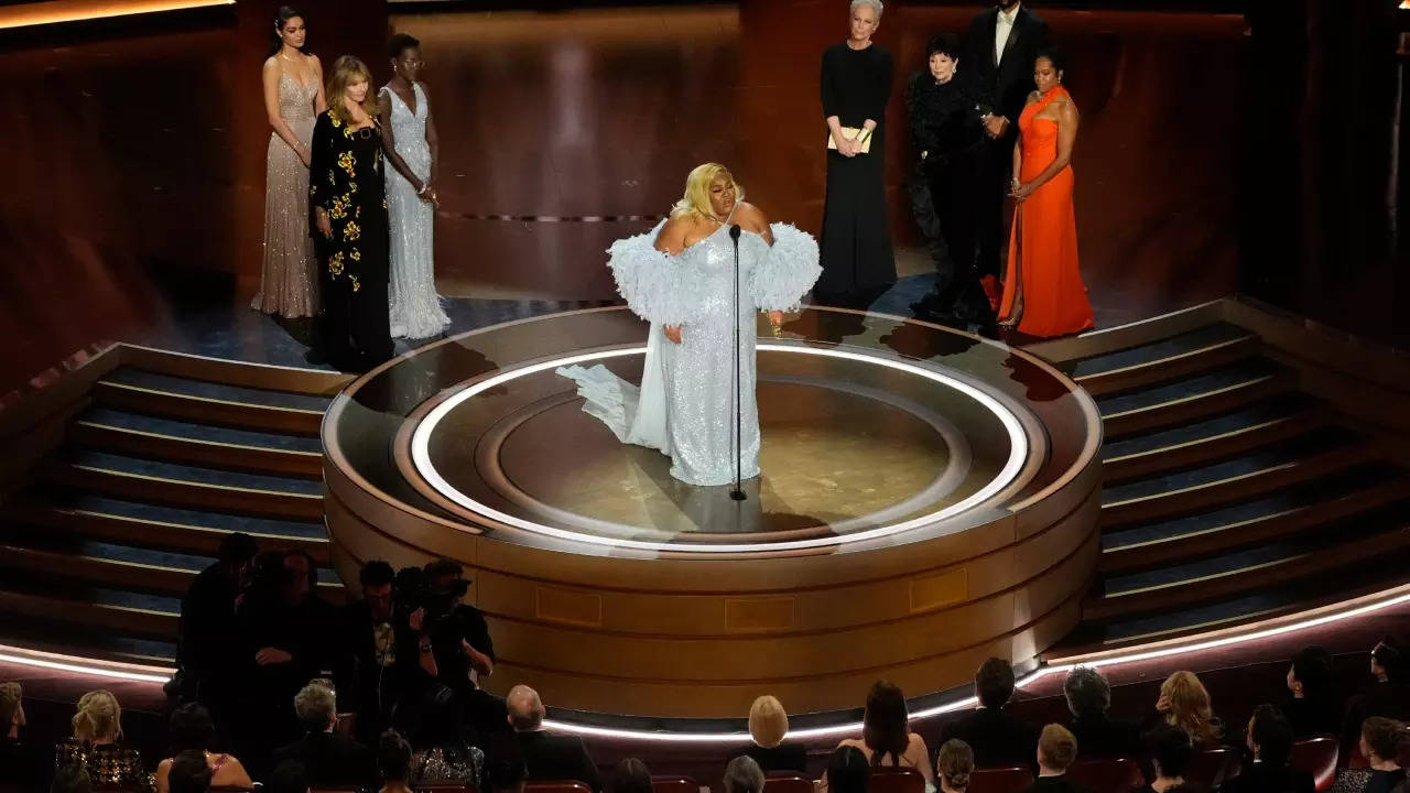 Da’Vine Joy Randolph Wins Oscar For Best Supporting Actress For The Holdovers (Pic: AP)