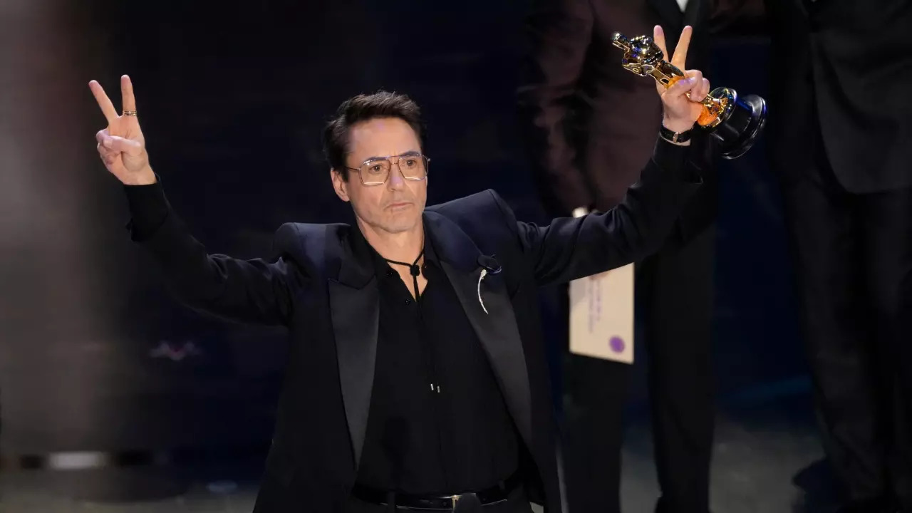Robert Downey Jr Wins FIRST Ever Oscar For Oppenheimer: I Stand Before You A Better Man (AP)
