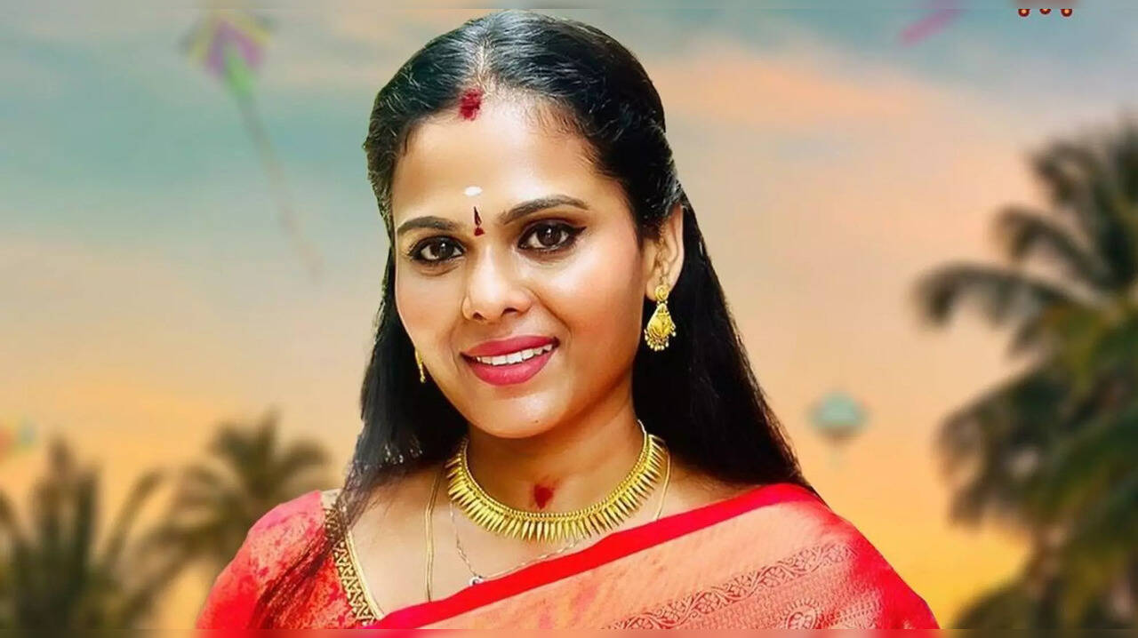  2 வது திருமணம் செய்த பிரபல சீரியல் நடிகைக்கு அடி உதை.. சிக்கலில் பாண்டியன் ஸ்டோர்ஸ், பாக்கியலட்சுமி சீரியல் பிரபலம் ! 