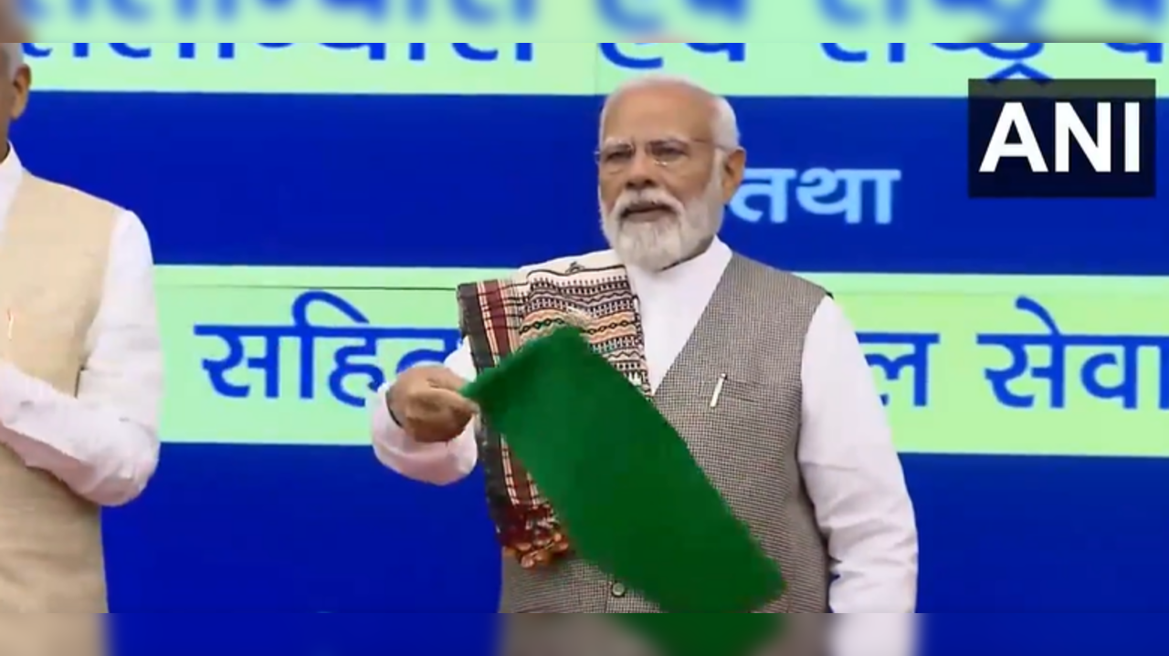 PM Modi Flags Off 10 New Vande Bharat Trains