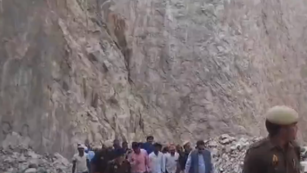 At Least 4 Labourers Killed After Portion Of Hill Falls During Mining In UP's Mahoba