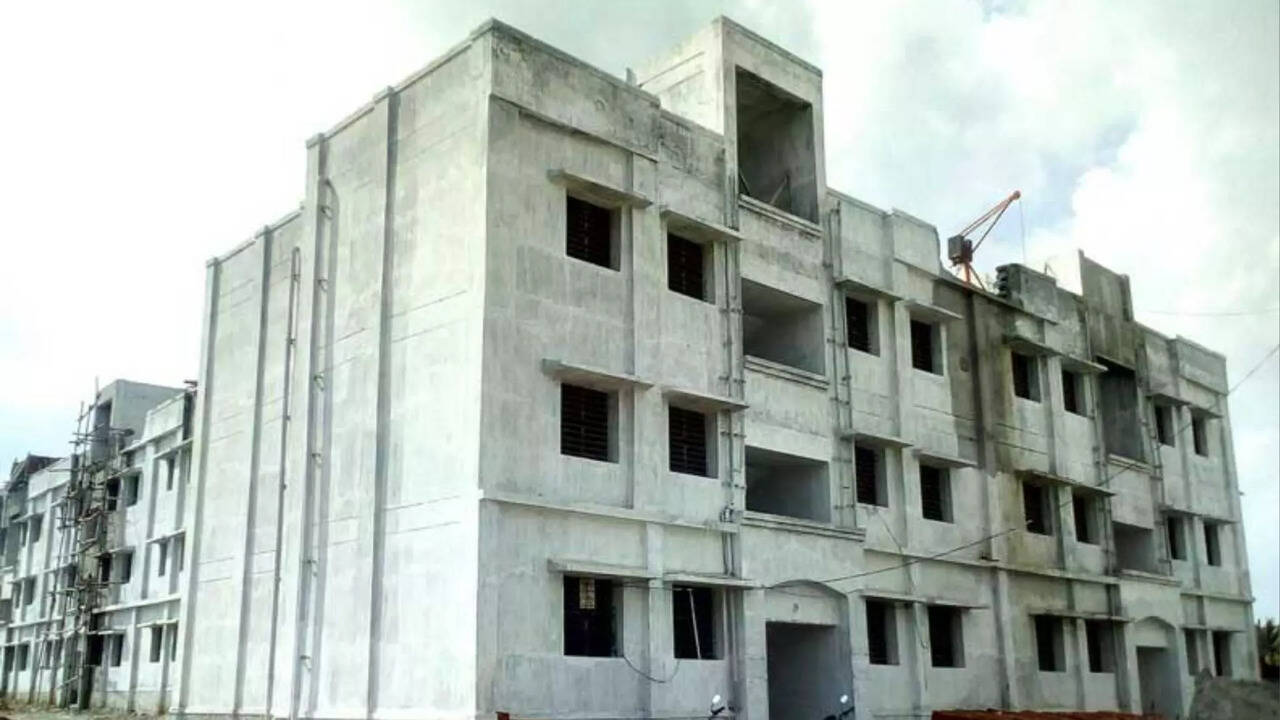  கட்டிட விதிகளில் திருத்தம்: புதிதாக வீடு கட்டுபவர்கள், அடுக்குமாடி வீடுகள் வாங்குபவர்கள் ஹேப்பி.. 