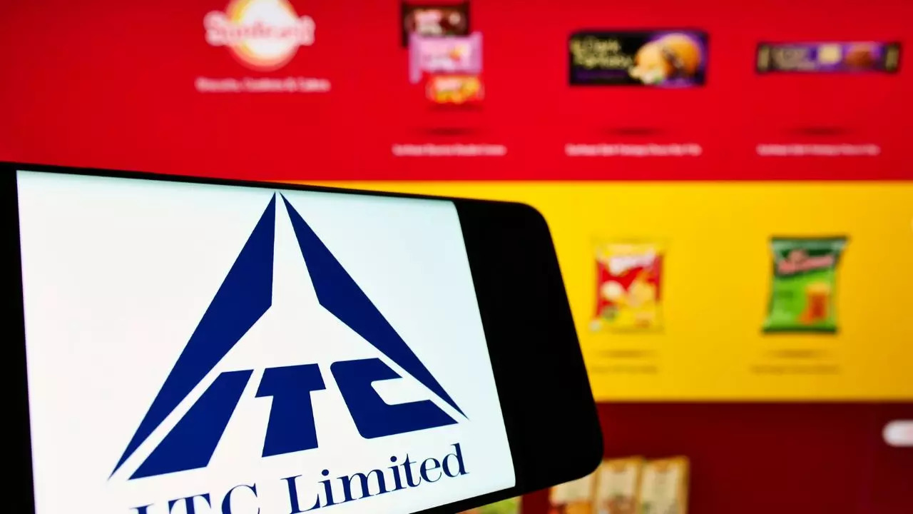 ITC Share Price Jumps Nearly 9 pc Amid Stake Sale News; Market Cap Zooms By Rs 32,127 crore