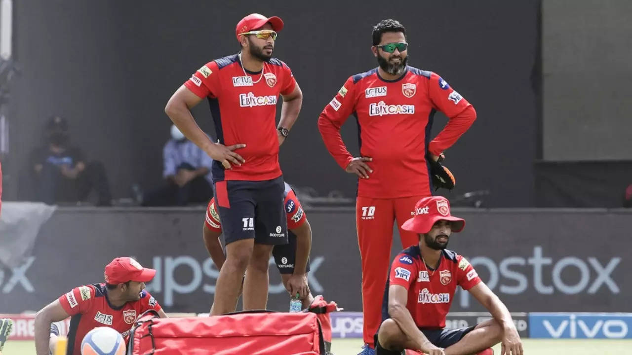 Punjab Kings Parts Ways With Wasim Jaffer As Batting Consultant; Sanjay Bangar To Take Up Role For IPL 2024