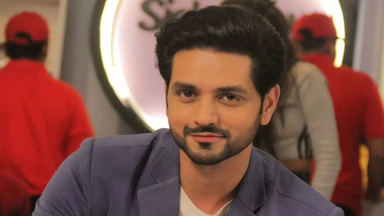 Shakti Arora’s UPSC Student Fan Publishes A Book Dedicated To Him; GHKPM Actor’s Reaction Is Unmissable