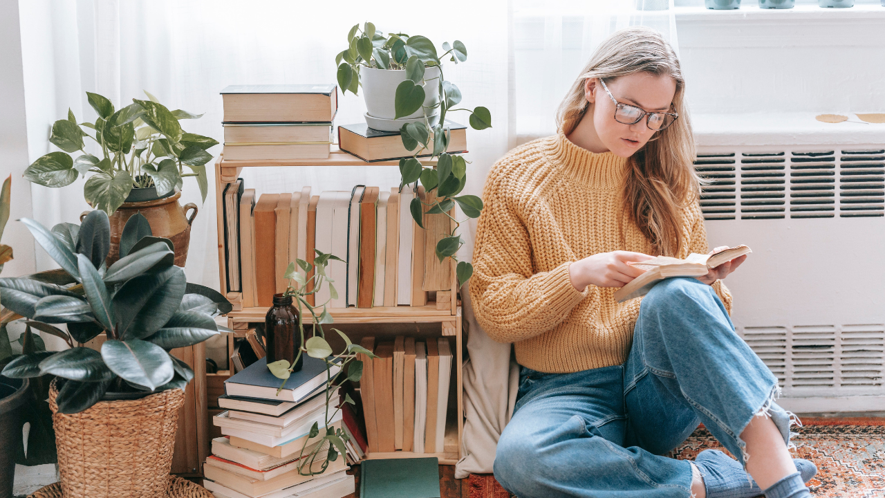 How Reading Books Influences Our Thoughts and Personality