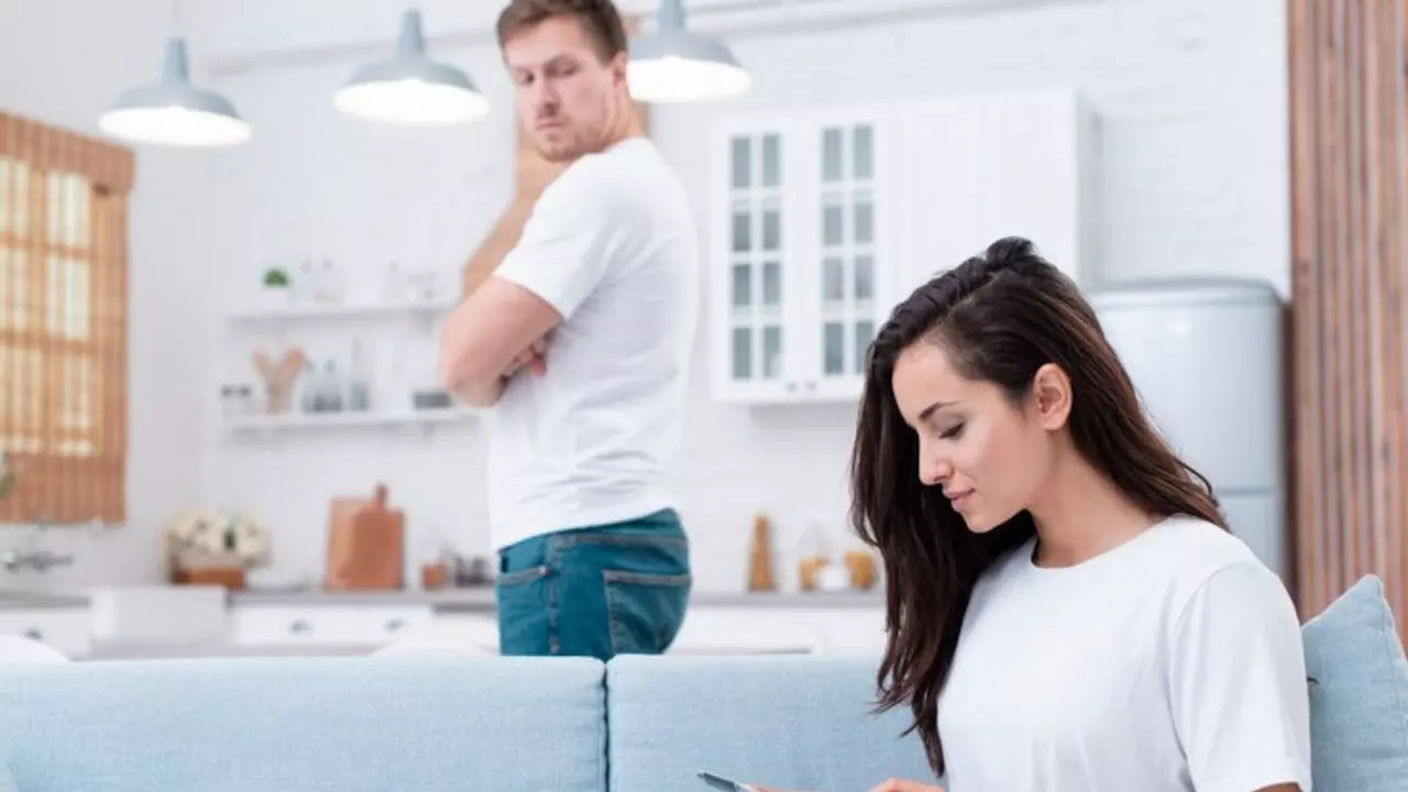 Ask The Expert: My Husband Constantly Doubts Me For Cheating On Him