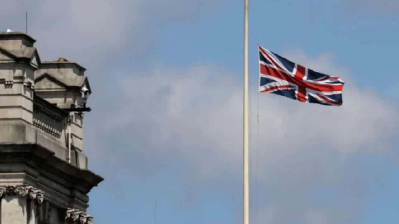 British Union Jack half-mast images are going viral