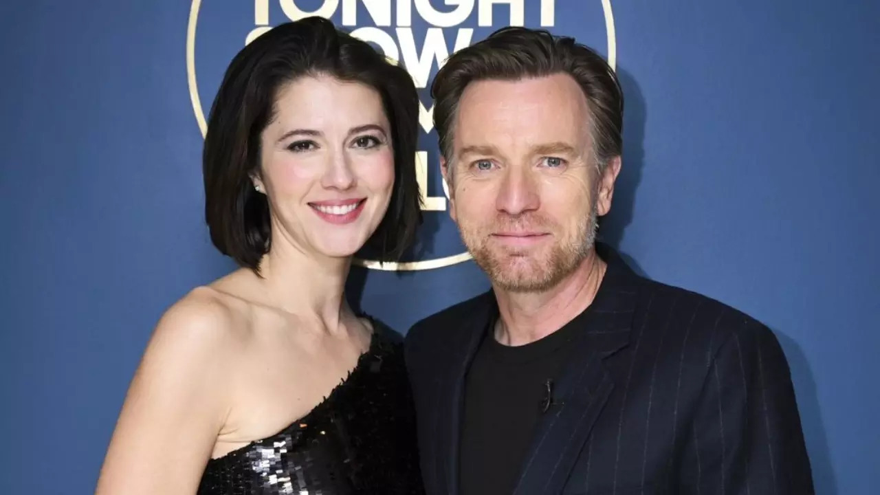 Ewan McGregor Was Given Intimacy Coordinator For S*x Scene With Own Wife!