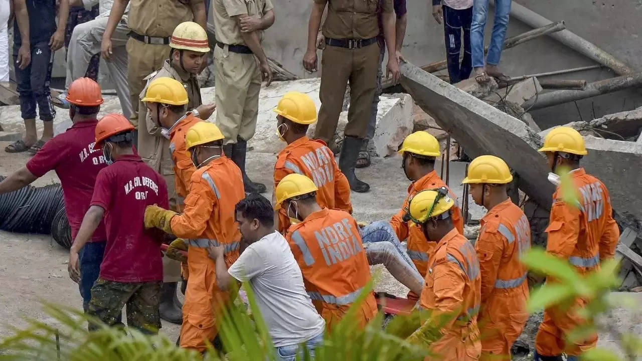 Kolkata Building Collapse