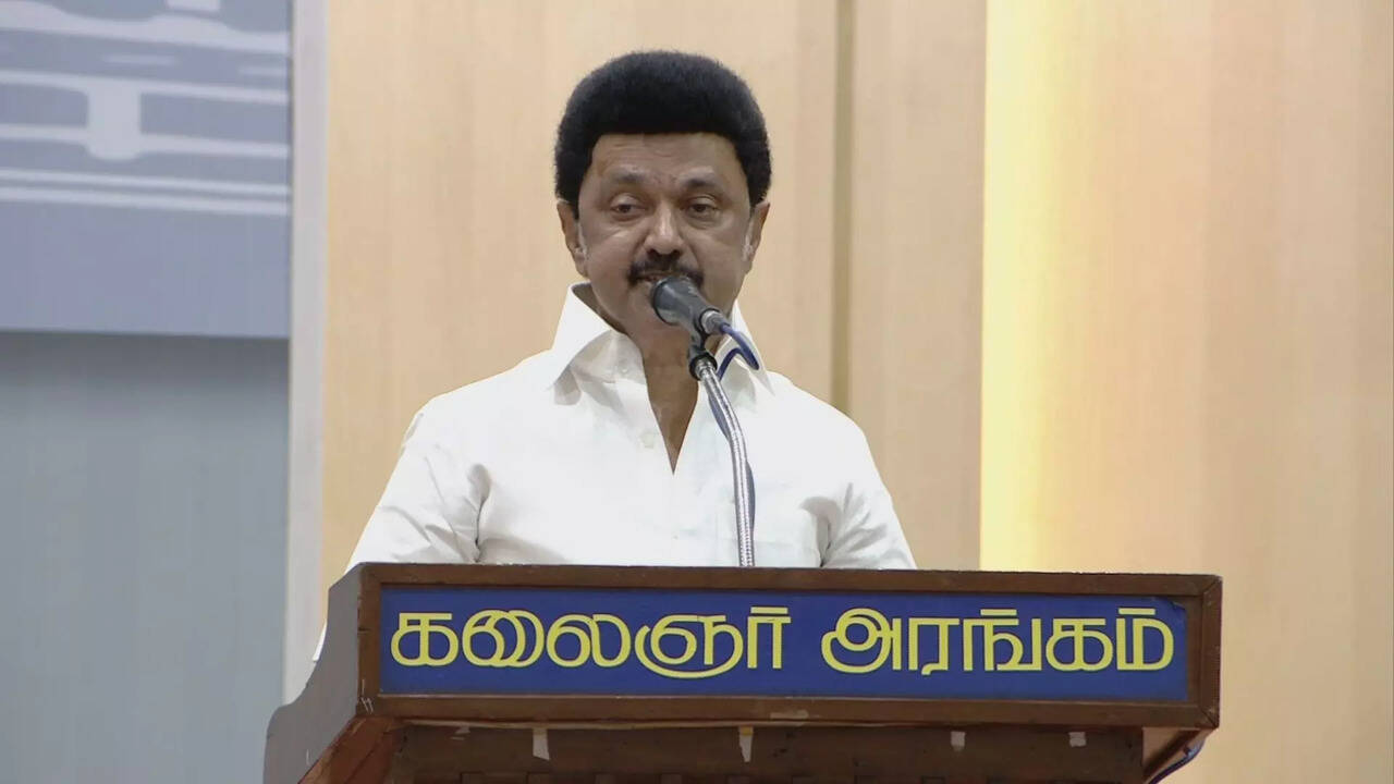  2024 Election : திமுக தேர்தல் அறிக்கையை வெளியிட்டார் முதல்வர் மு.க.ஸ்டாலின்.. 