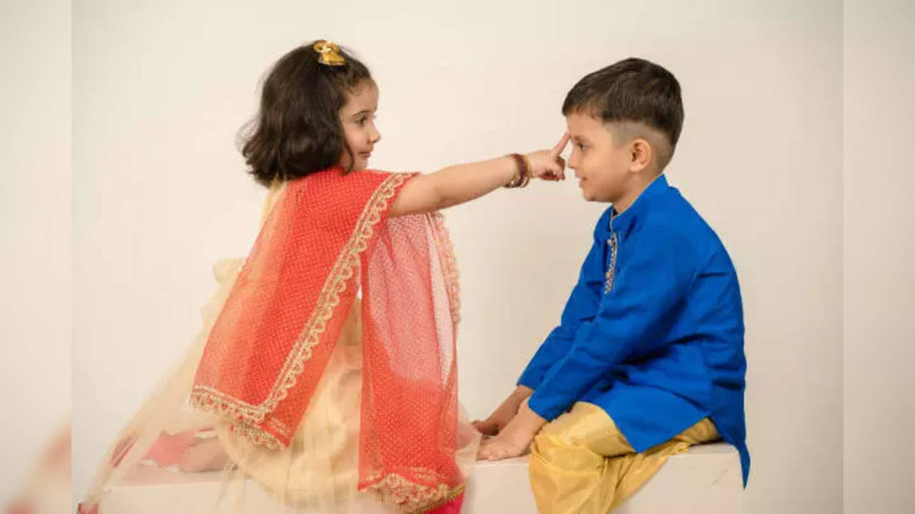 Bhai Dooj 2024 date and shubh mahurat to apply tilak