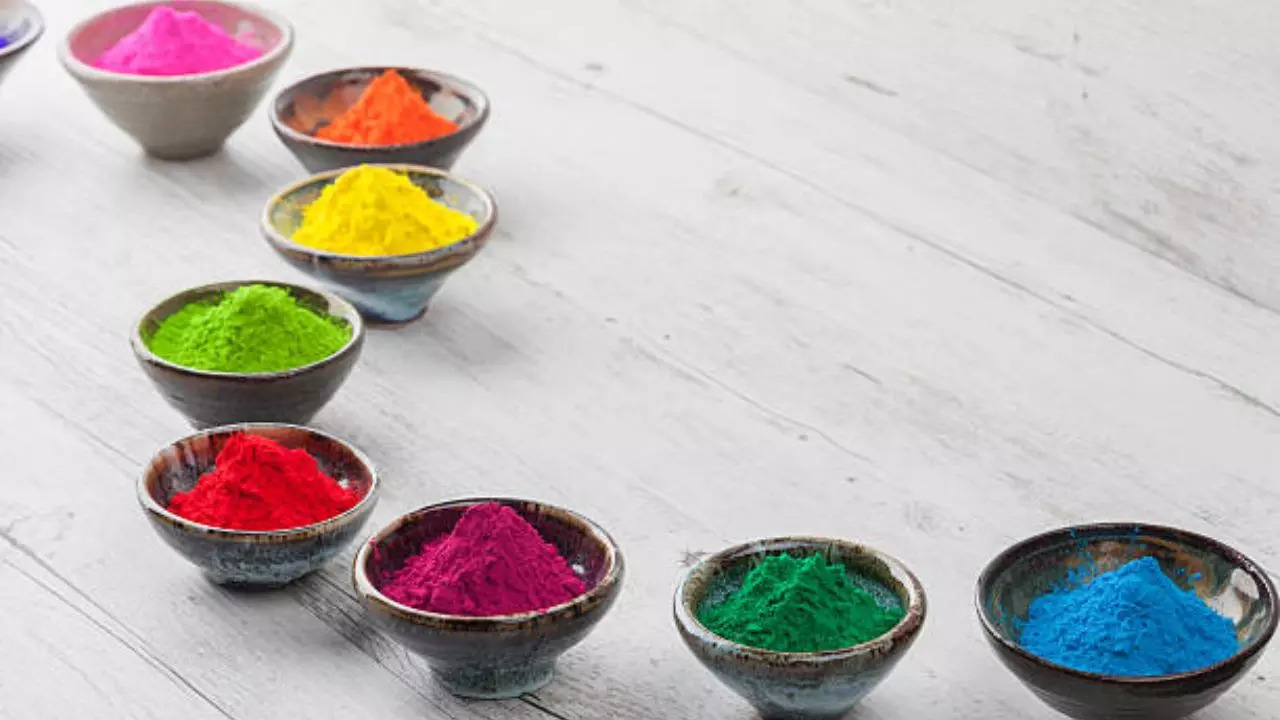 Holi 2024: How To Make Organic Colours At Home For A Skin-friendly Holi