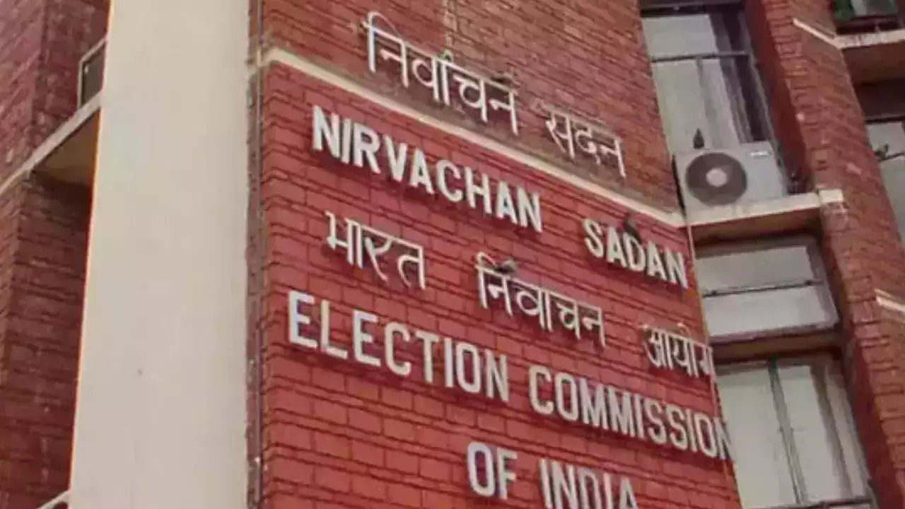 Election Commission told Centre to stop sending 'Viksit Bharat' WhatsApp Messages