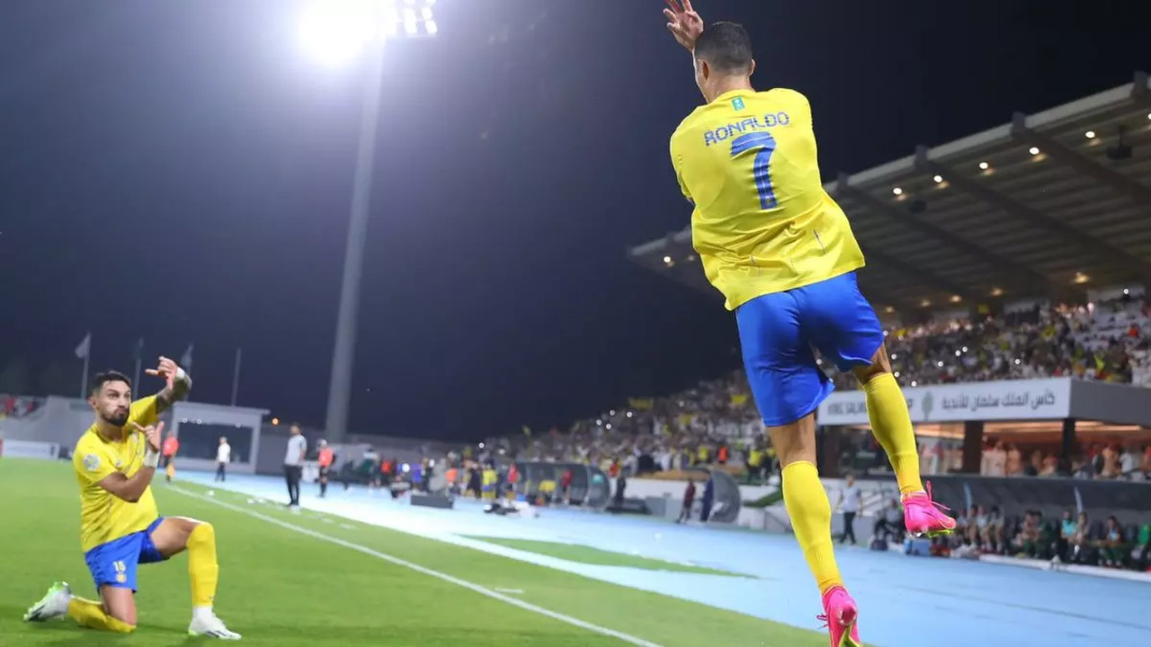 Cristiano Ronaldo celebrating his goal