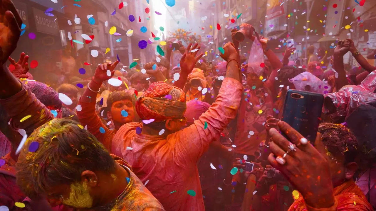 Holi 2024