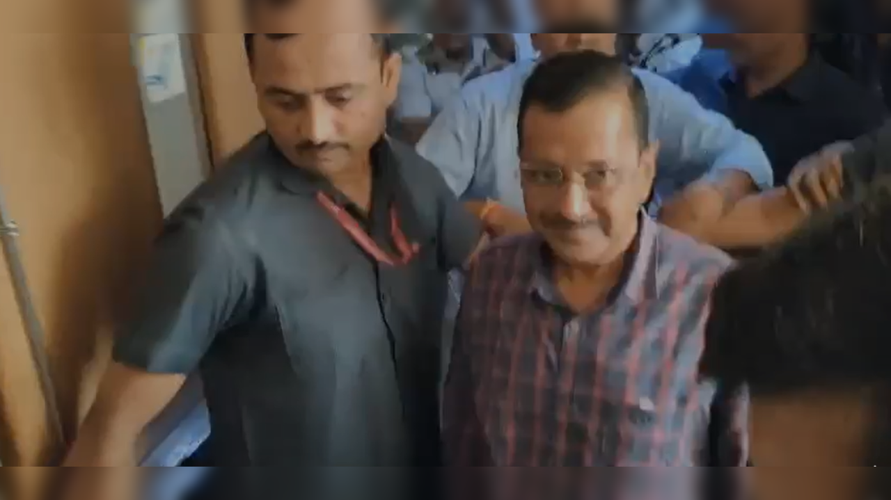 Arvind Kejriwal at Rouse Avenue court