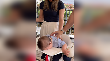 Watch Toddlers Hilariously Disappointed Reaction to First Birthday Will Have You in Stitches
