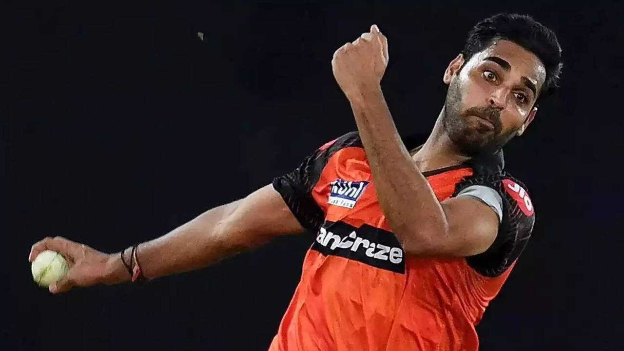  டி20இல் புவனேஷ்வர் குமார் வைத்துள்ள தனித்துவமான சாதனை குறித்து உங்களுக்கு தெரியுமா 