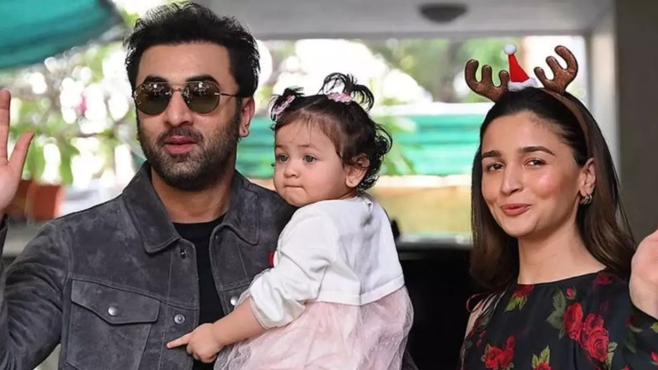 Ranbir Kapoor, Alia Bhatt's Holi Celebration With Daughter Raha Is All Things Cute. WATCH