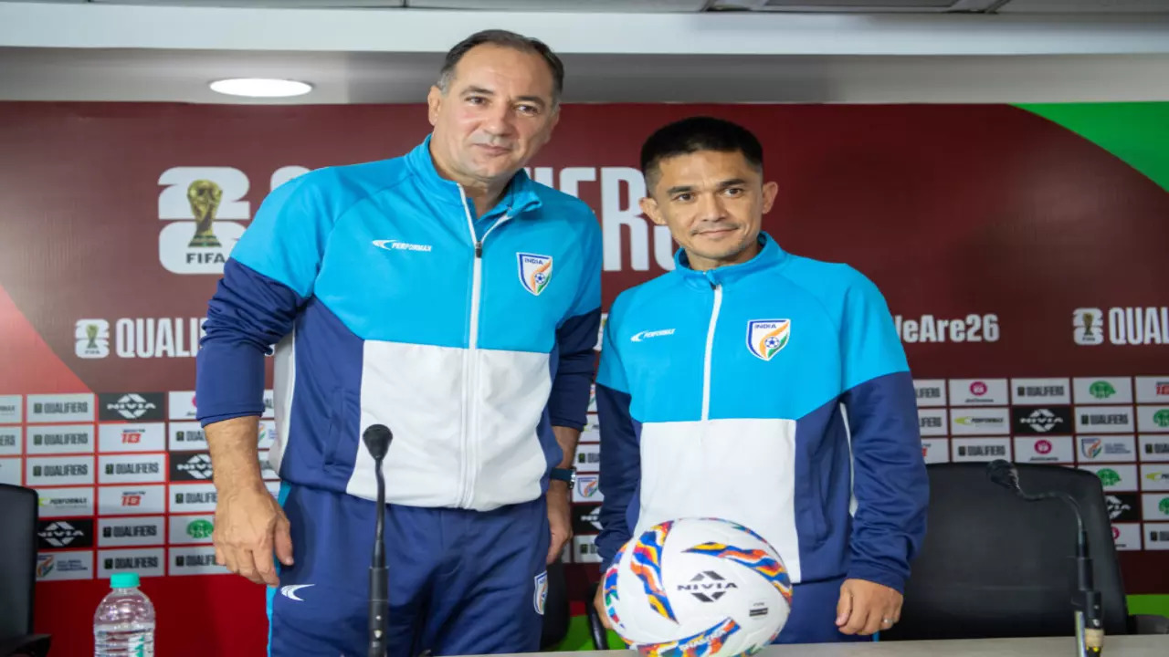 Igor Stimac and Sunil Chhetri at the Press conference