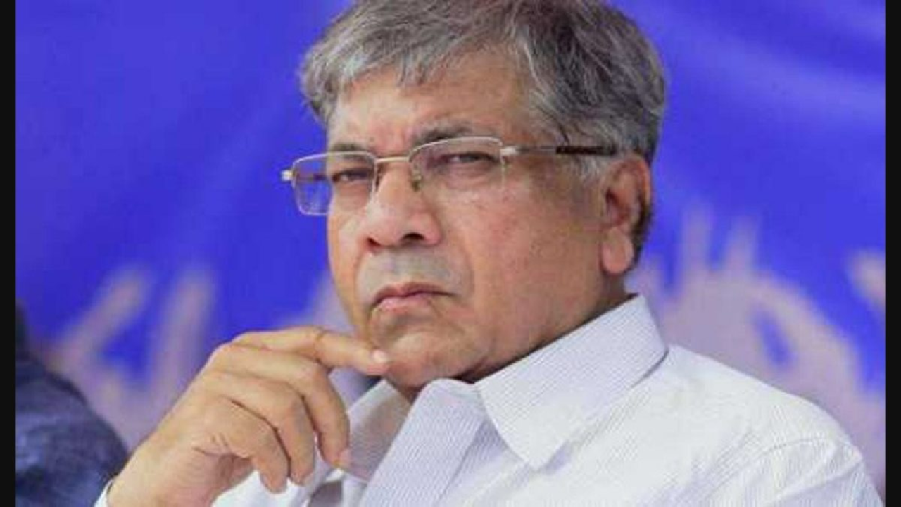 Prakash Ambedkar's VBA to go solo for LS polls