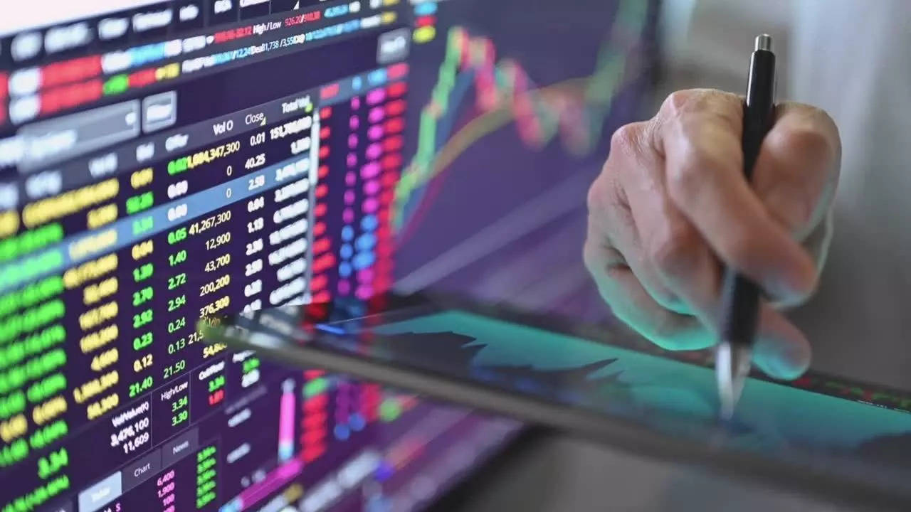 Difference Between Sectors Funds and Diversified Funds: Key Difference Between The Two You Need to Know Before You Plan to Invest