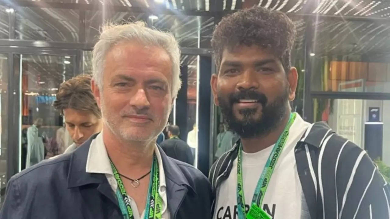 Vignesh Shivan posts pictures with Jose Mourinho