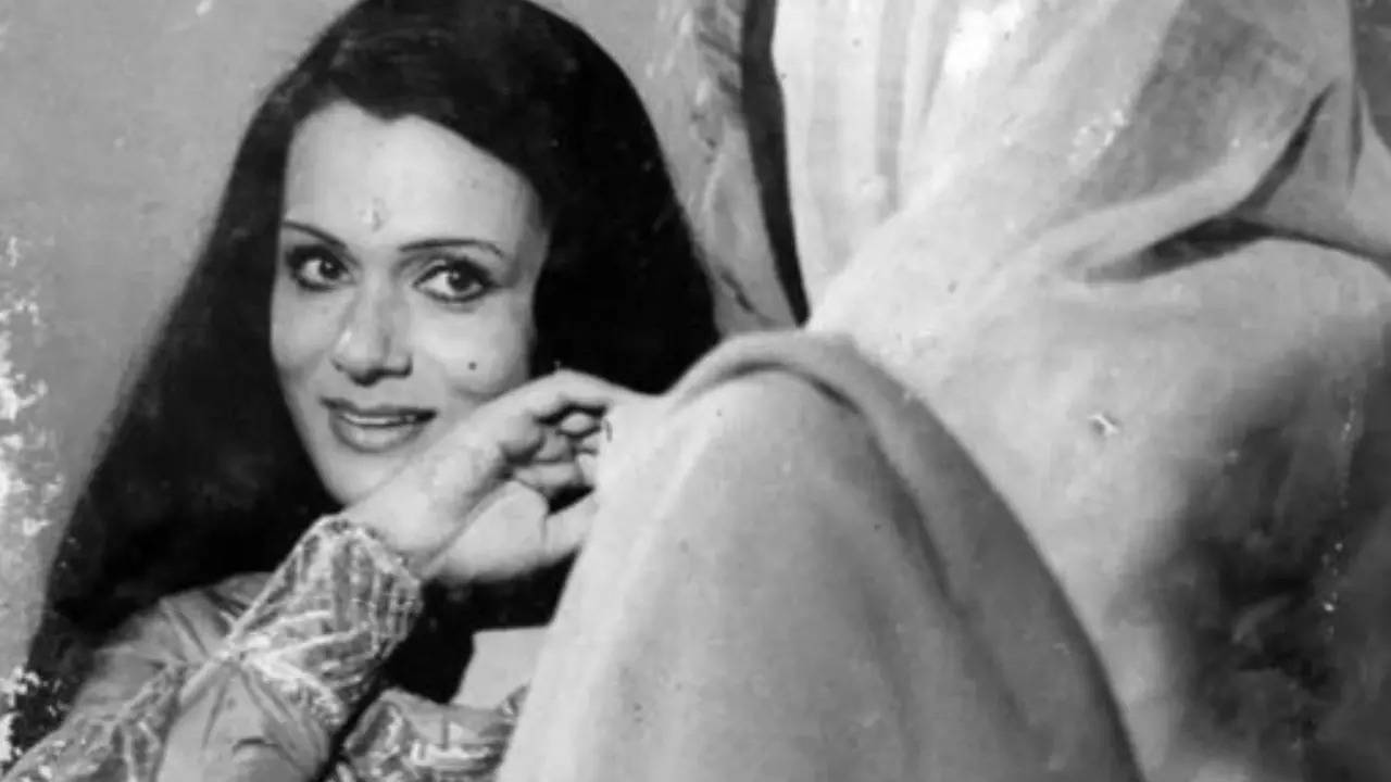 Remembering Priya Rajvansh: The Heer Raanjha Actress Devoted To Chetan Anand