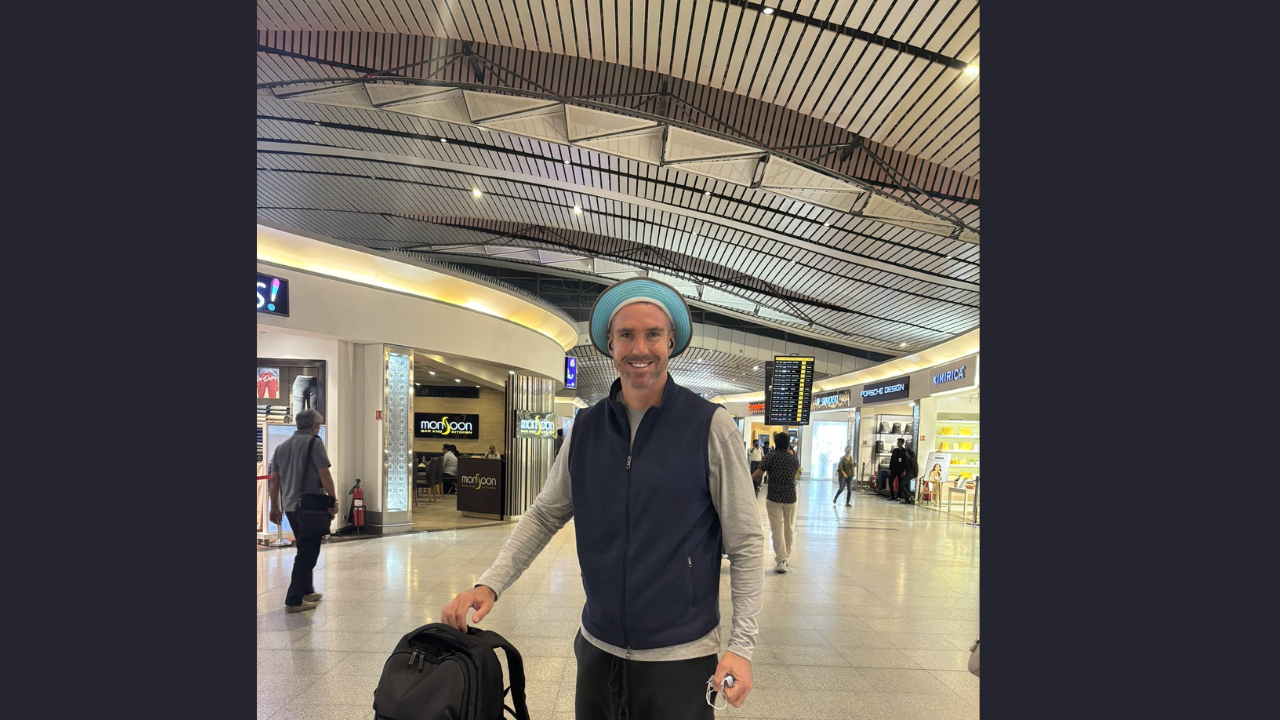 Kevin Pietersen on Hyderabad Airport