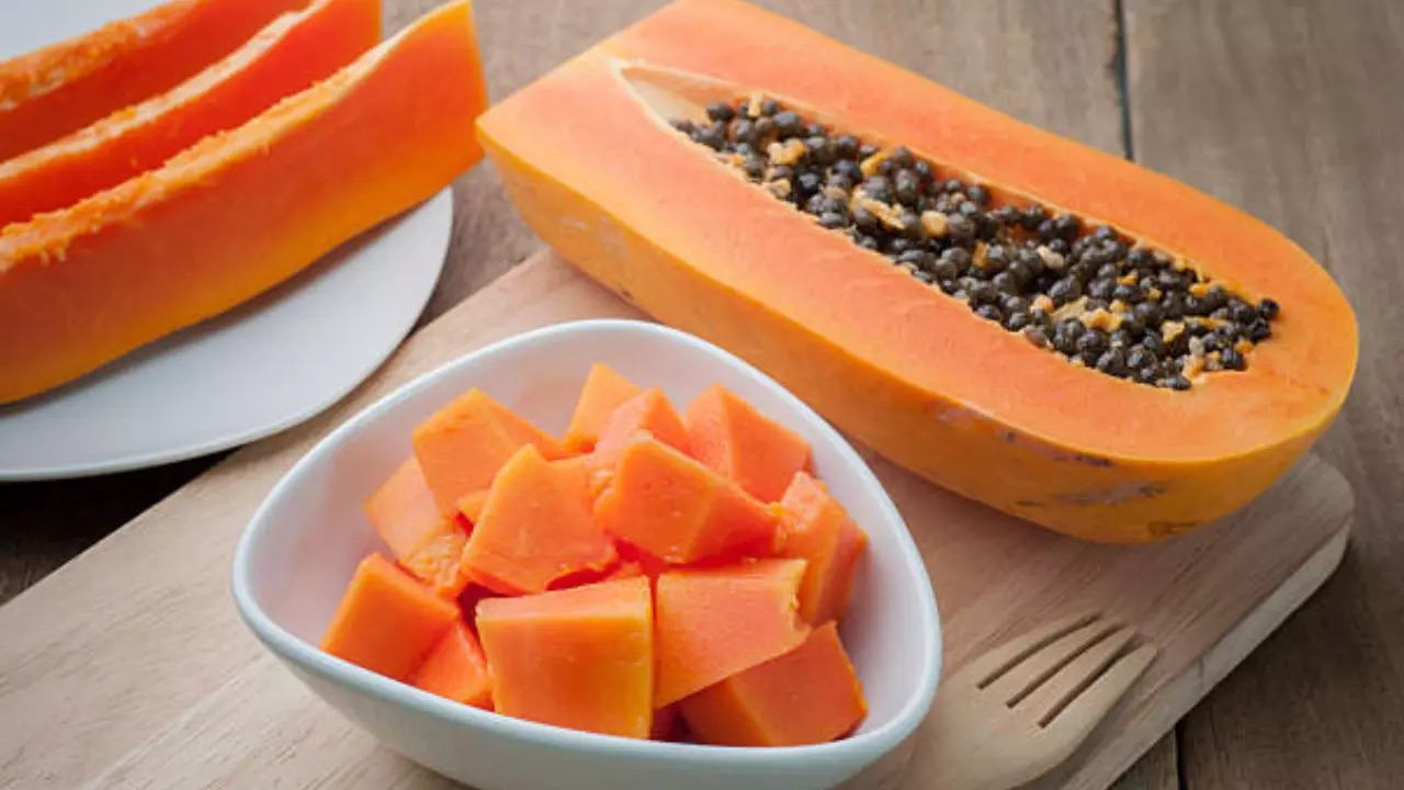 Health Benefits Of Consuming Papaya On An Empty Stomach