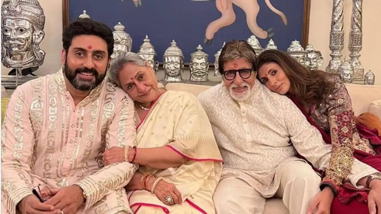 Amitabh Bachchan-Jaya Bachchan Were Protective Parents, Latter Says 'We Didn’t Know Any Better'