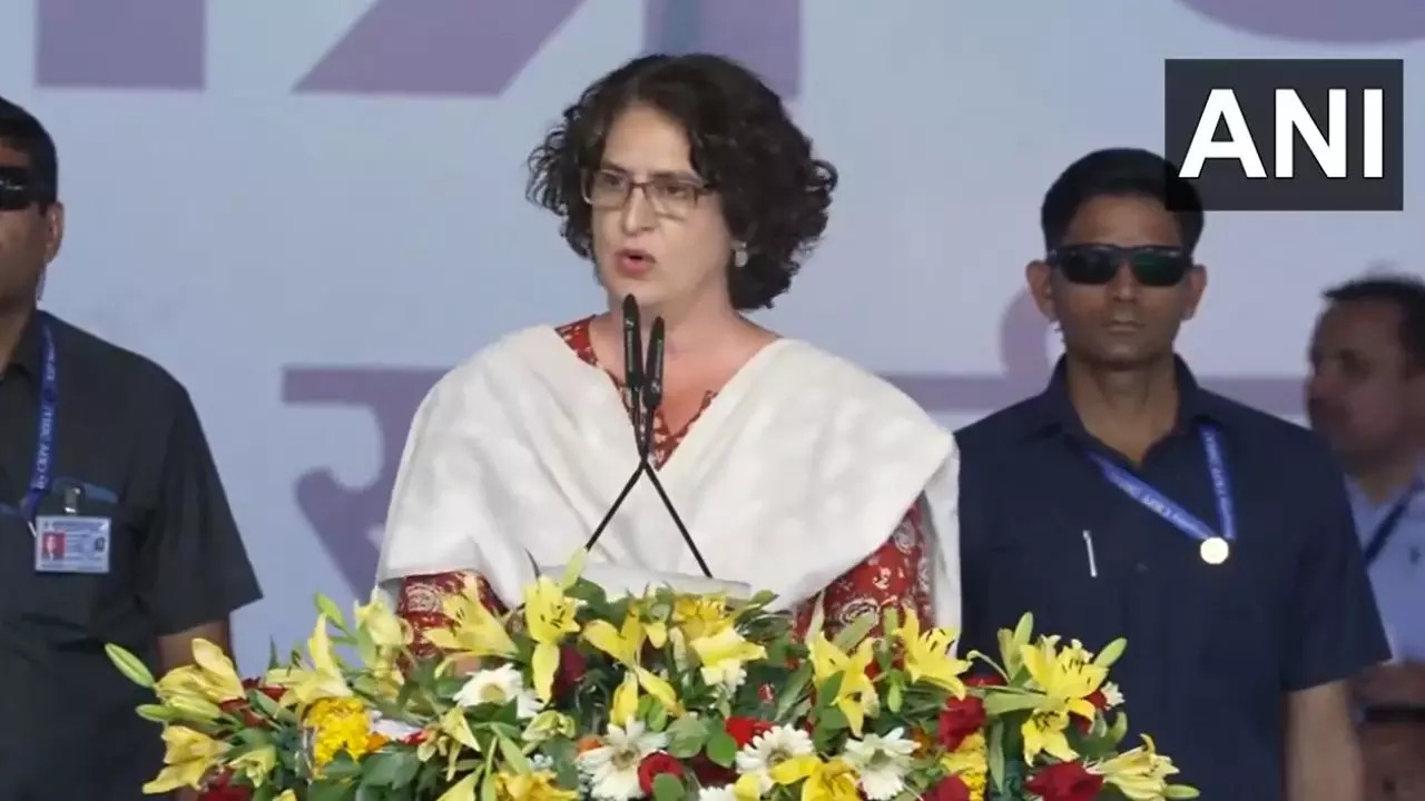 Priyanka Gandhi addresses INDI rally at Ramlila Maidan