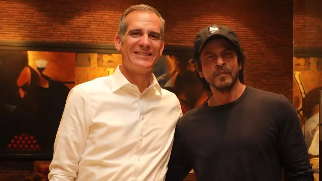 US Ambassador To India Recalls Meeting Shah Rukh Khan: Everybody In My Office Went Nuts