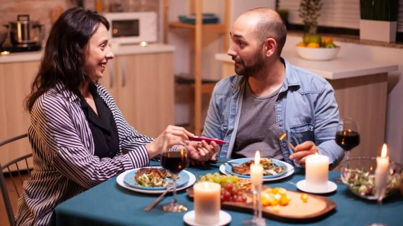 Try Tiny Portion Relationship Test To See How Much Your Partner Loves You