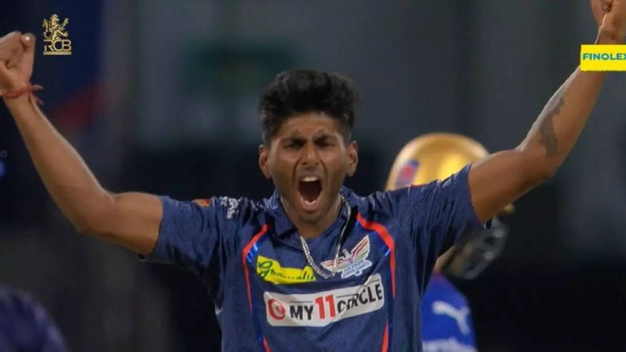 Mayank Yadav Unleashes A Thunderbolt, Breaks IPL 2024 Record