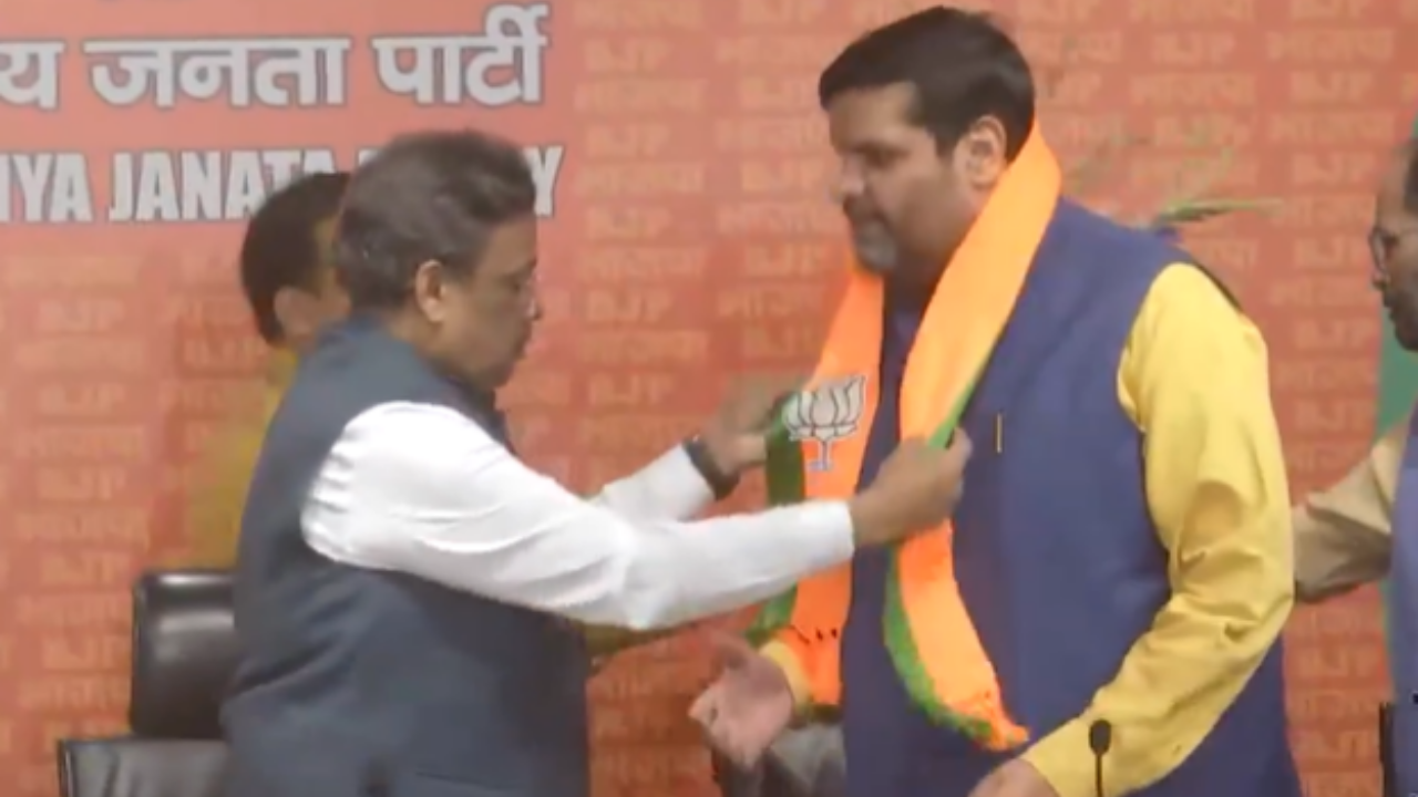 Gourav Vallabh joins BJP